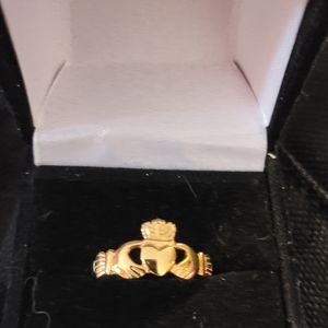Irish Claddagh 10kt Gold Ring 7